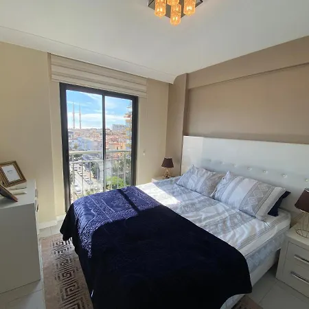 דירה Luxury Granada אלאניה